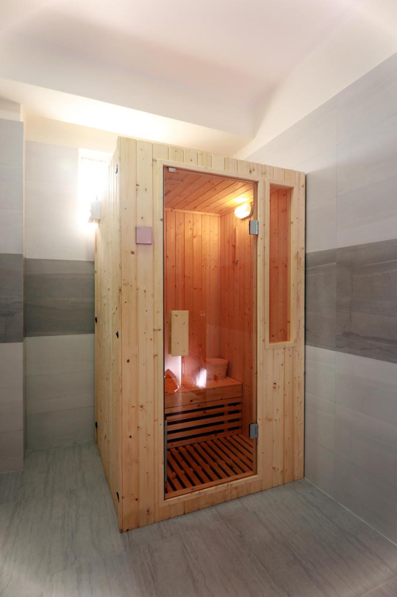 Hotel Eco Tree 3*